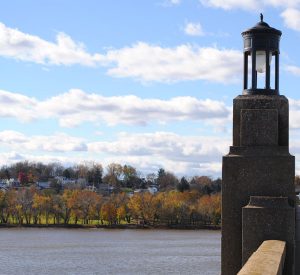 Veterans-Memorial-bridge columbia wrightsville